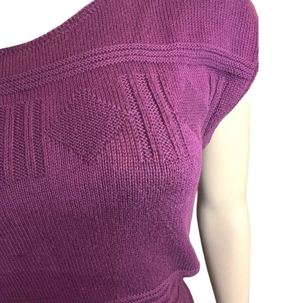 Vintage Southern Lady Cap Sleeve Magenta Crewneck Knit Sweater Vest Size Small - Picture 10 of 15